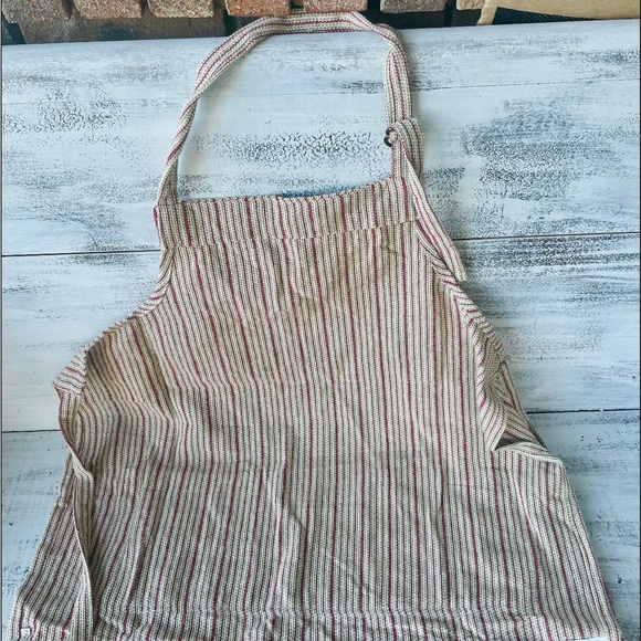 *It’s Beginning to Look a Lot Like Christmas Apron - Picture 8 of 10